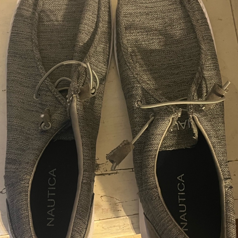 Men's Size 12 Nautica Textured Gray Loafers
